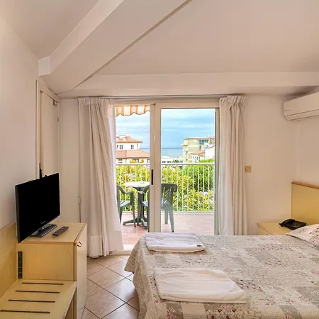 Florentia Hotel
